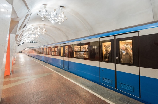24 грудня рух поїздів лініями метрополітену тимчасово припинено