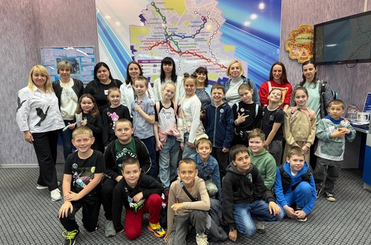 Харківські школярі завітали до Кімнати історії метрополітену